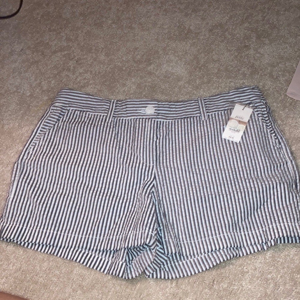 Crown and Ivy Shorts